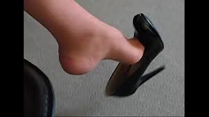 • trying crazy high heels from wish !! Black Patent High Pumps Xvideos Com