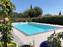Resine De Marbre Autour Plage De Piscine Et Terrasse Villa Dans Le Var
