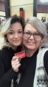 Candy Joiner's Instagram, Twitter & Facebook