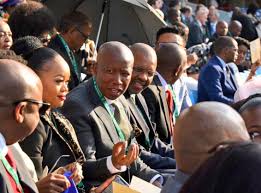 Cathay pacific delays restart of sa flights till 2022. If Cyril Ramaphosa Doesn T Appoint David Mabuza As Deputy He Ll Be Digging His Own Grave Julius Malema Lnn Lowvelder