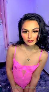 Beauty Babe B.H. - Porn Videos & Photos - EroMe