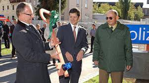 Https Www Gea De Sport Mehr Sport Aus Der Region Artikel Malin Nimmt Die Klasse M In Angriff Arid 381183 Html 2010 01 15t13 15 15 01 00 Https Www Gea De Neckar Alb Wirtschaft In Der Region Artikel Spitzensteuersatz Von 30 Prozent Arid 381187