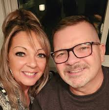 Any bakeries in St Catharines sell whole wheat hamburger buns? I only seem  to find smaller dinner rolls or larger kaisers.