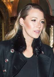 No matter what is the shape of your face, you can apply this hairstyle. Blake Lively S Post Baby Hair Look Glamour