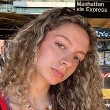 Julia DiCesare (@julia_dicesare) • Instagram photos and videos