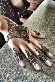 Henna by Mugdha