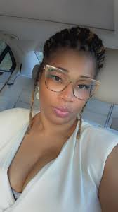 Introduction to Off-Grid Life, Herbal Medicines, and Hiking in Texas