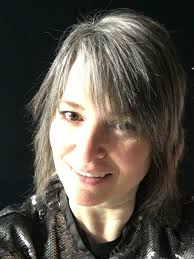 Tracy Monahan's Instagram, Twitter & Facebook