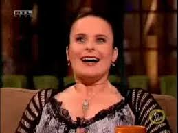 Így köszöntötte a jóbarátok egyik sztárja a másikat a szülinapján. Jobaratok Magyar Szinkronhangjai Az Esti Showder Ben Phoebe Monica Rachel Youtube