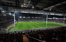 Der sc freiburg wird erst im laufe der kommenden saison in sein derzeit im bau befindliches neues stadion ziehen. Dreisamstadion Wikipedia