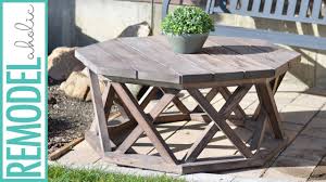 This diy outdoor coffee table may look complicated, but if you have a pocket hole jig, you can make it easily! How To Build An Outdoor Octagon Coffee Table With Lattice Legs