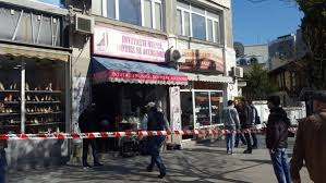 Daca ti se intampla asta, desi sa speram ca nu vei trece prin asa ceva, este bine sa stii cum. Breaking Jaf La O CasÄƒ De Amanet Din Capitala Mai Multe Bijuterii Furate