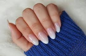 Ombre Pink And White Nails With Images Paznokcie Ombre