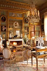 Kak Oformit Gostinuyu V Tradicionnom Stile Maison Design Interieur Classique Decoration Interieure Et Exterieure