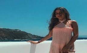 كشفت جنا عمرو دياب، عن موقف والدها الفنان عمرو دياب ووالدتها زينة عاشور تجاه مرض متلازمة فرط الحركة وتشتت الإنتباه الذي تعاني منه. Ø§Ø¨Ù†Ø© Ø¹Ù…Ø±Ùˆ Ø¯ÙŠØ§Ø¨ ØªÙ†Ø´Ø± ØµÙˆØ±Ø© Ø­Ø¨ÙŠØ¨Ù‡Ø§ Ù„Ù„Ù…Ø±Ø© Ø§Ù„Ø£ÙˆÙ„Ù‰ Ø§Ù„Ù…Ø¯ÙŠÙ†Ø© Ù†ÙŠÙˆØ²