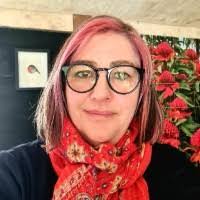 Leah Galvin's Instagram, Twitter & Facebook