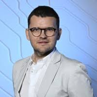 400+ profili według frazy „Karnowski”