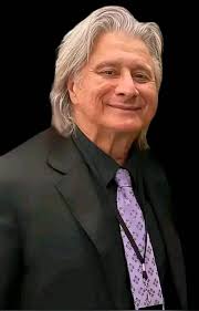 72) I often wondered how you were able to remember all the words to every  song. Have you ever forgotten words while you were singing onstage? SP: Oh  yea......"Oh Sherrie" was the