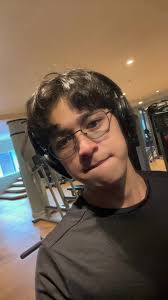 Ayos na Gupit Arman: Trends sa Haircut