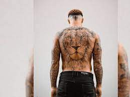Former manchester united star memphis depay shows off new giant lion tattoo following holland's friendly defeat against. Boulevard Die Tattoos Der Fussball Stars