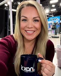 Sherri Worrell's Instagram, Twitter & Facebook