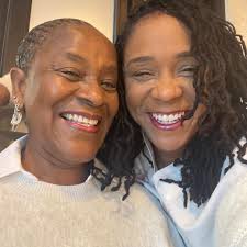 Can someone photoshoot my sister as someone else?