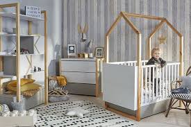 Déco meuble vous propose des chambres complètes pour adultes qui vous assurent d'avoir un lit, une commode ou encore une armoire qui s'associent idéalement. Babyzimmer Mia Monlitcabane