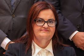 L-Avukat Ġenerali għandha pubblikament tagħti rendikont sħiħ ta'  x'informazzjoni għaddiet lil Robert Abela u Jonathan Attard