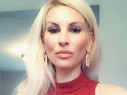 Kristy Meador's Instagram, Twitter & Facebook