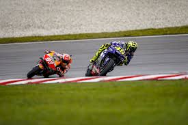 We had a very open brief to make a film about the shared passion between sponsors bridgestone and moto gp superstar valentino rossi. Motogp Valentino Rossi Lobt Marc Marquez Ist Extrem Mutig