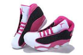 Black And White Nike Air Jordans Womens Nike Runs On Twitter In 2020 Jordan Shoes For Women Jordan Shoes Girls Nike Free Shoes