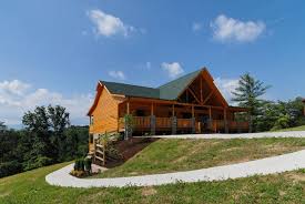 Want to make your stay in the great smoky mountains truly memorable? Gatlinburg Log Cabins Homes Pigeon Forge Tn Cabins Chalets Vacation Rentals
