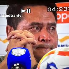 LEANDRO VELASQUEZ nama yg tidak asing lagi dan sering diperkatakan walaupun  khidmat beliau utk JDT sudah berakhir tetapi skill dan kelincahannya di  atas padang sentiasa diingati fans sekalian. Dimana, peranan Leandro sebagai