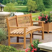 A garden bench is not just a garden bench, you know. Ù…Ø­Ø¨ÙˆØ¨ Ø±ÙŠØ§Ø¶ÙŠ Ù‡ÙŠØ£ Curved Bench Zetaphi Org