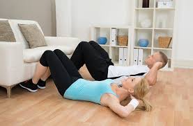 Per garantire infatti un corretto e completo esercizio fisico occorre. Allenarsi A Casa Anche Senza Attrezzi Si Puo Sport Impianti Sport E Impianti