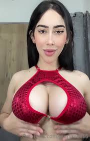 Gummies15 Plays With Her Heavy Boobs OnlyFans Video | Thothub.
