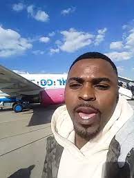 As he executes his role flawlessly masses wonder who he is. Xolani A Mayekiso On Twitter Yo Durban What S Good Guess Who S Coming Through See You Eyadini Tonight