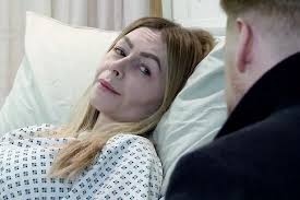 Coronation Street fans fume over missing send off as Laura star pays final  tribute