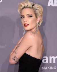 Roanoke has finally been revealed. Who Is Evan Peters Dating Evan Peters Girlfriend Wife