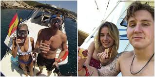 Auston had at least 1 relationship in the past. Toronto Maple Leafs Girlfriend Pics Prove The Team Has Stolen More Hearts Than Just Ours Narcity