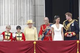 Kate Middleton And Queen Elizabeth Ii Photos Royal Wedding William And Kate With Family Kate Middleton Wedding Royal Wedding Prince William And Kate