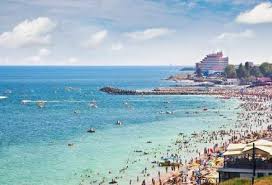 Litoralul românesc de la marea neagră se întinde de la golful musura, la vărsarea fluviului dunărea, în mare prin delta dunării, și până la granița cu bulgaria de lângă localitatea vama veche. Afla Ultimele Noutati Despre Marea Neagra Statiunea Mamaia Litoral Wall Street