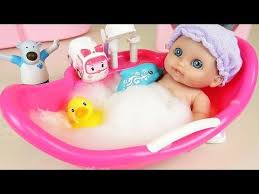 Gumball pretend play bath time baby dolls toys balls youtube music fiestas. Baby Doll Bath Baby Doll Bath Time Baby Toy Baby Bathtime Baby Bath Bath A Baby Youtube Festa