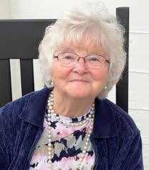 Edwina Fowler's Instagram, Twitter & Facebook