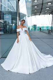 Latest fashion wedding gowns online sale at tidebuy with big discounts, so hurry to buy cheap ball gown wedding dresses in unique design and those who love this kind of design may be pleased to see tidebuy ball gown wedding dresses are available with different designs and optional colors. Ballgown White Satin Off The Shoulder Wedding Dress Promfy