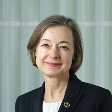 Halligalli im Ex-Kaufhaus in Berlin-Friedenau: Ist das jetzt die  Zeitenwende im Einzelhandel?