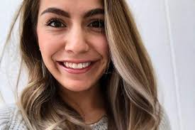 Jackie Paredes's Instagram, Twitter & Facebook