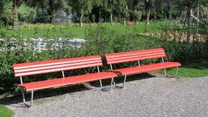 Wegen fehlerhaften bierflaschen des glasproduzenten ruft die landi schweiz ag das farmer bier 10 x 33 cl und 20 x 33 cl zurück. Landi Sitzbank Mit Ruckenlehne 3536 Sitzbank Gartenmobel Memorie Ch Sitzbank Mit Ruckenlehne Im Freien Sitzbank