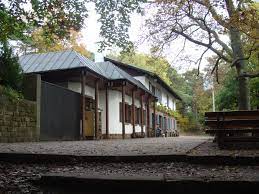 Die kalmit ist der höchste berg des pfälzerwalds. Datei 2013 Pfalzerwald 405 Hohe Loog Haus Jpg Wikipedia
