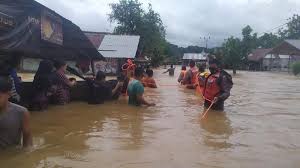 Banjir dengan ketinggian air 1,2 meter ini merendam enam desa yang terdiri atas 26 rukun tetangga (rt). Avczxtm7evo6tm